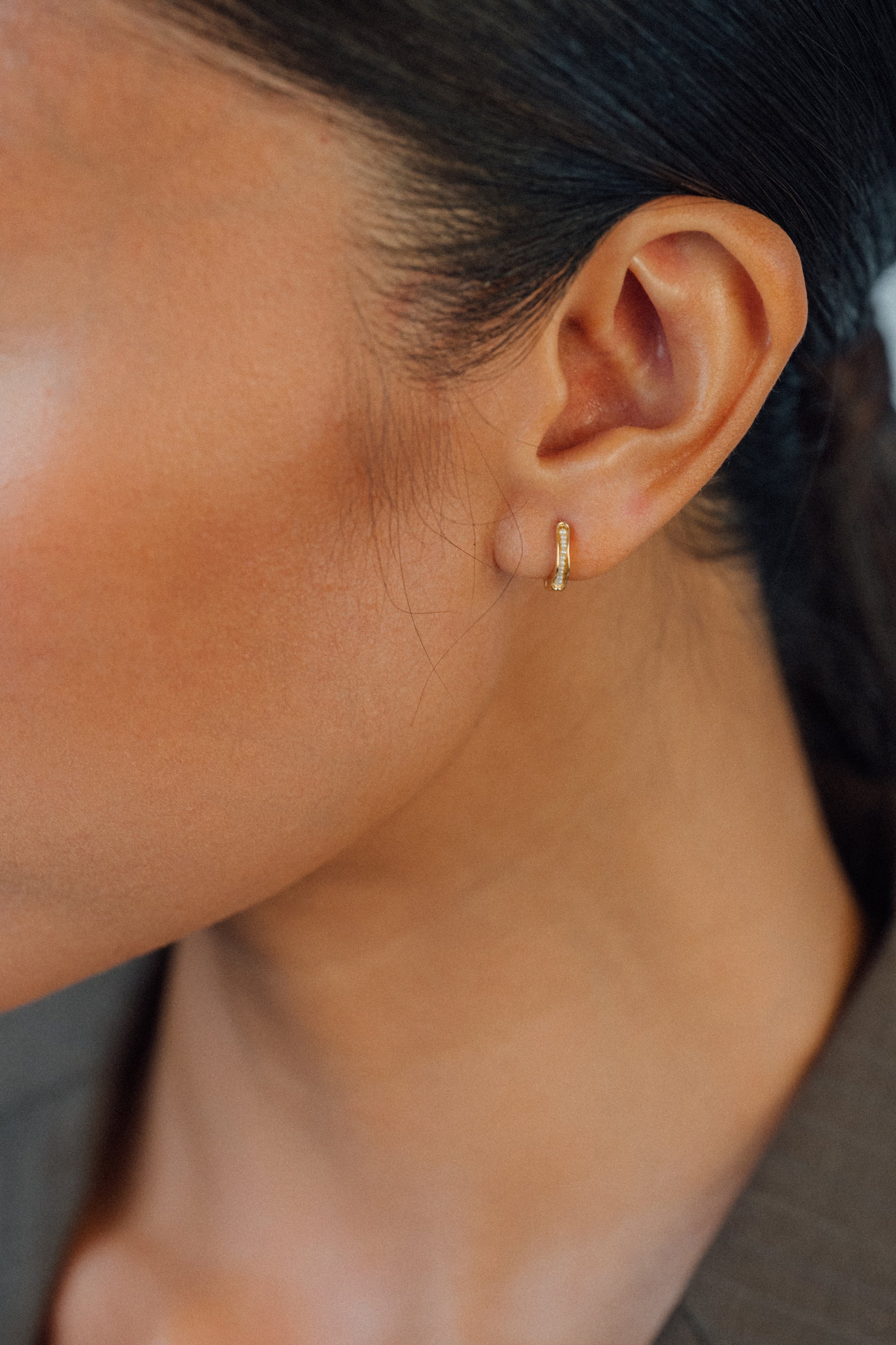 18K Daughter Hoops Mini