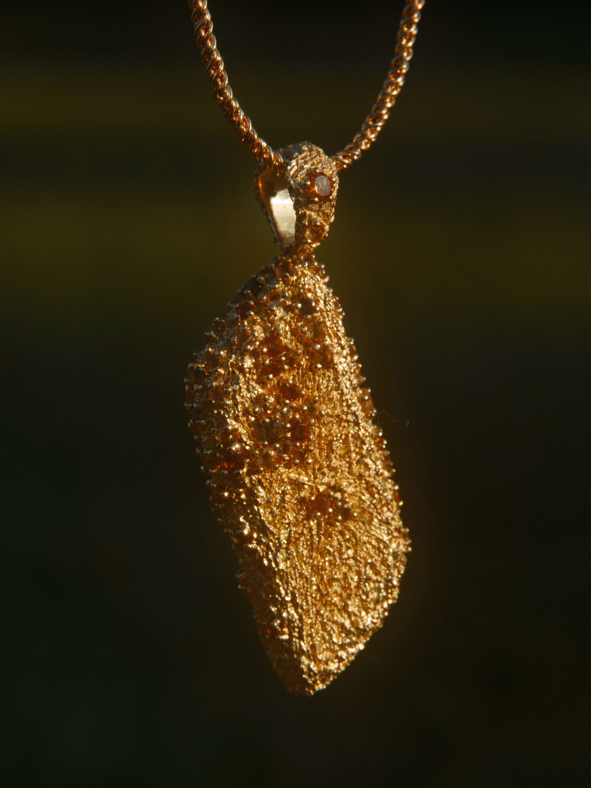18K Pavé Pendant Large