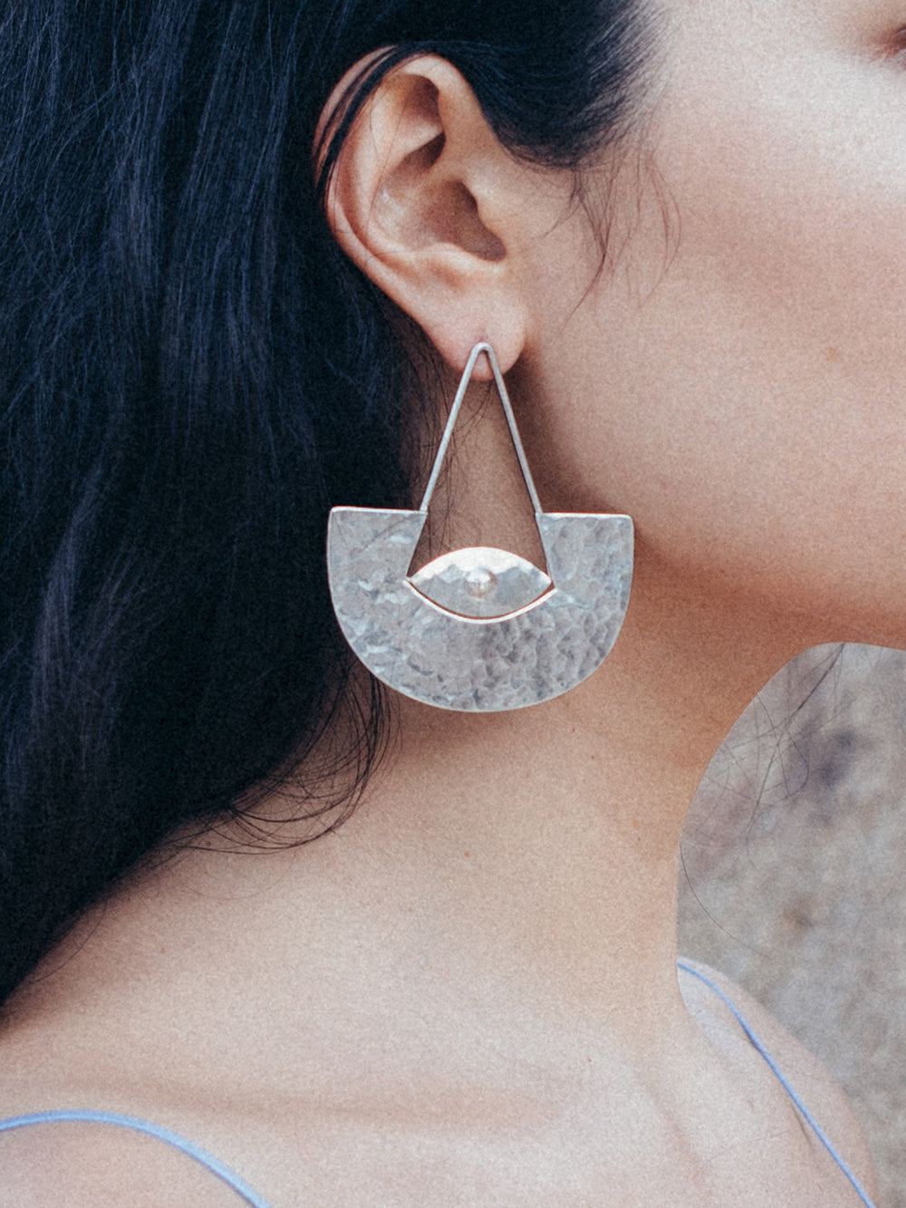 Elppin Shield Earring