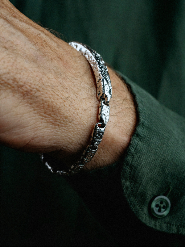 Chasm Chain Station Bracelet