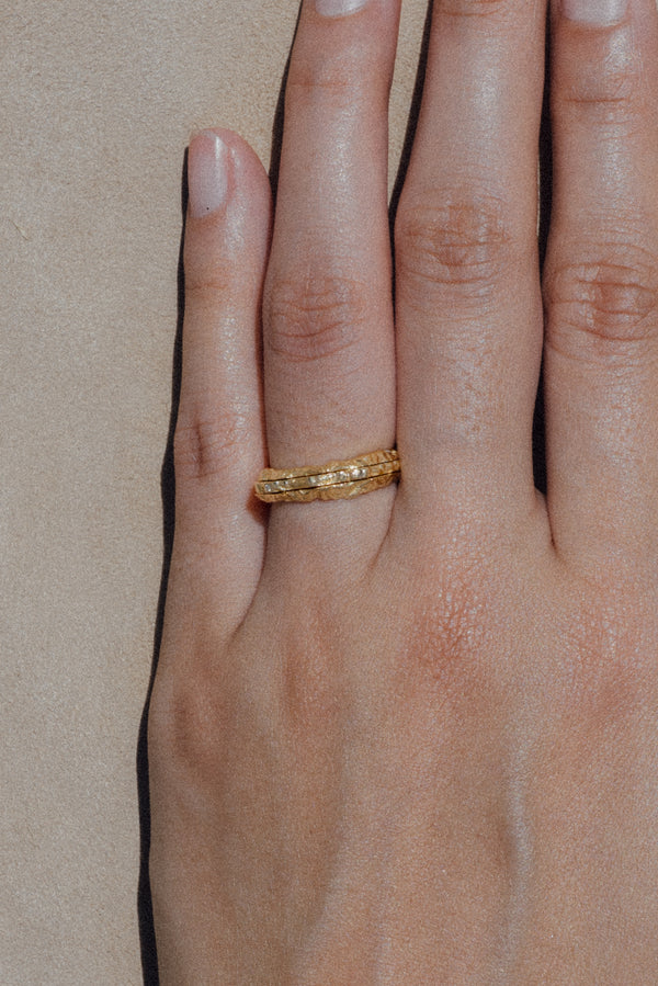 18K Three Mountain Ring