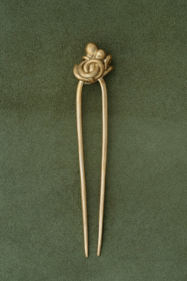 Maman's Hairpin