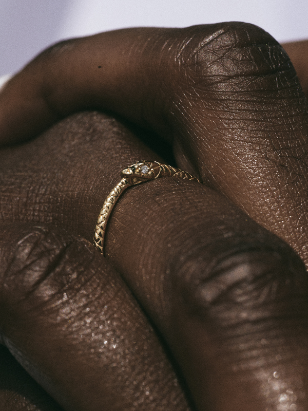 18K Oroboro Ring