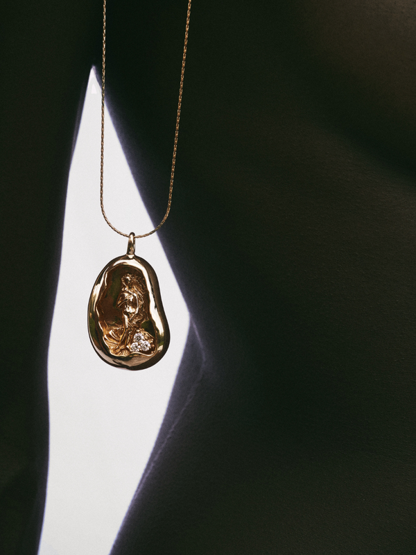 18K Birth of Venus